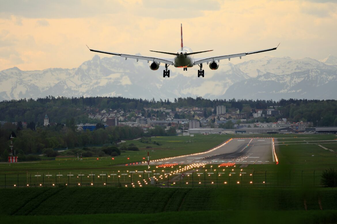pascal-meier-UYiesSO4FiM-unsplash aerodrom