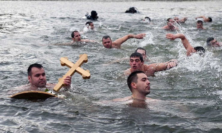 plivanje za časni krst
