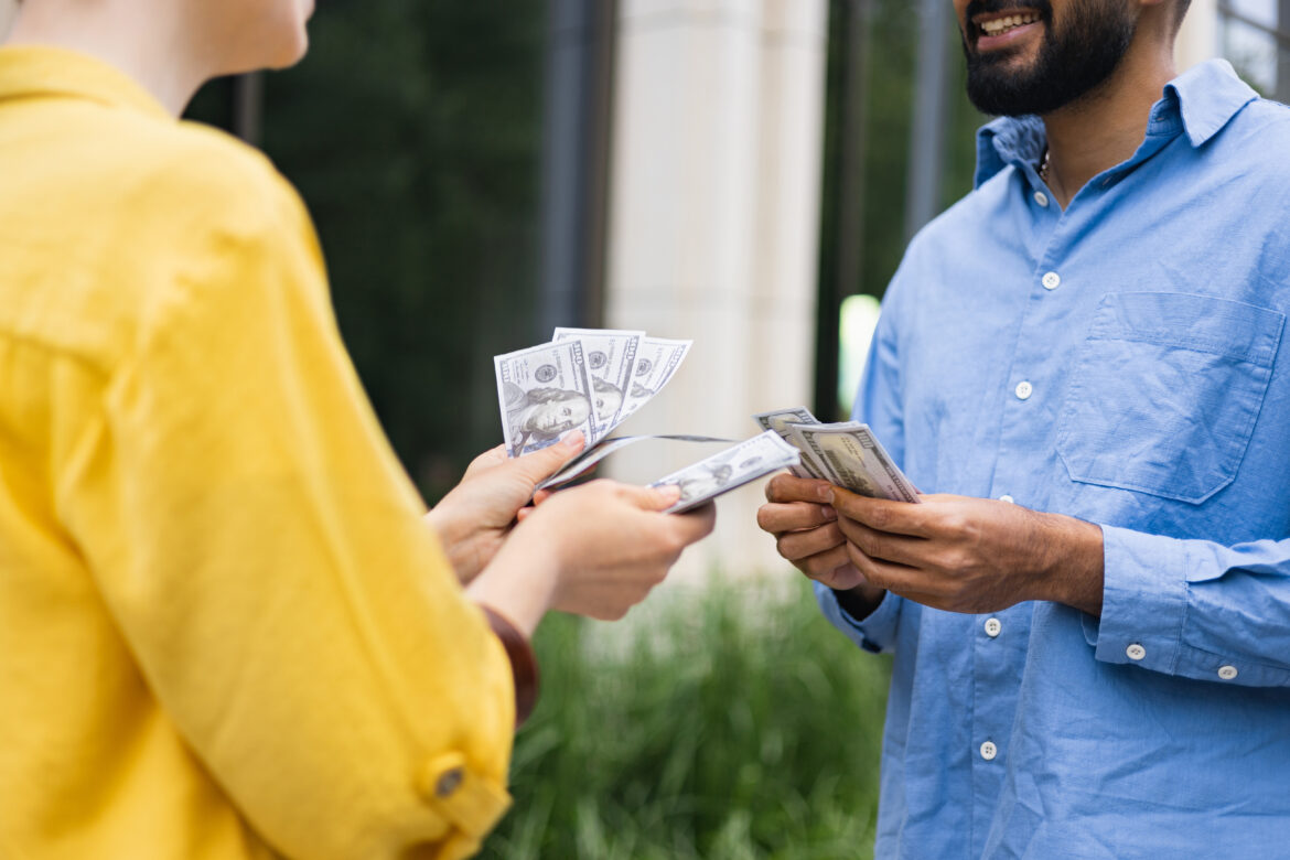 Exchanging Money and Financial Deal Takse za Kamione i Autobuse