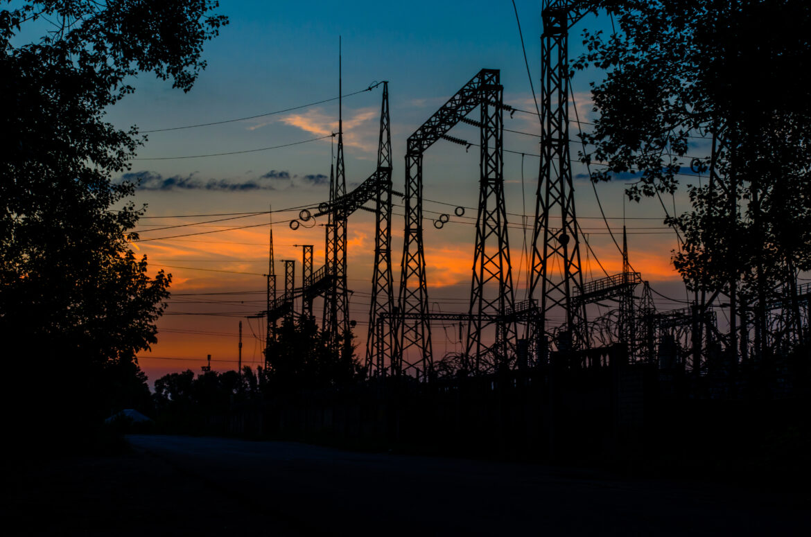 silhouette-of-the-power-transmisson-towers-at-suns-2025-10-14-11-45-01-utc Planirani radovi na elektroenergetskoj mreži u Užicu