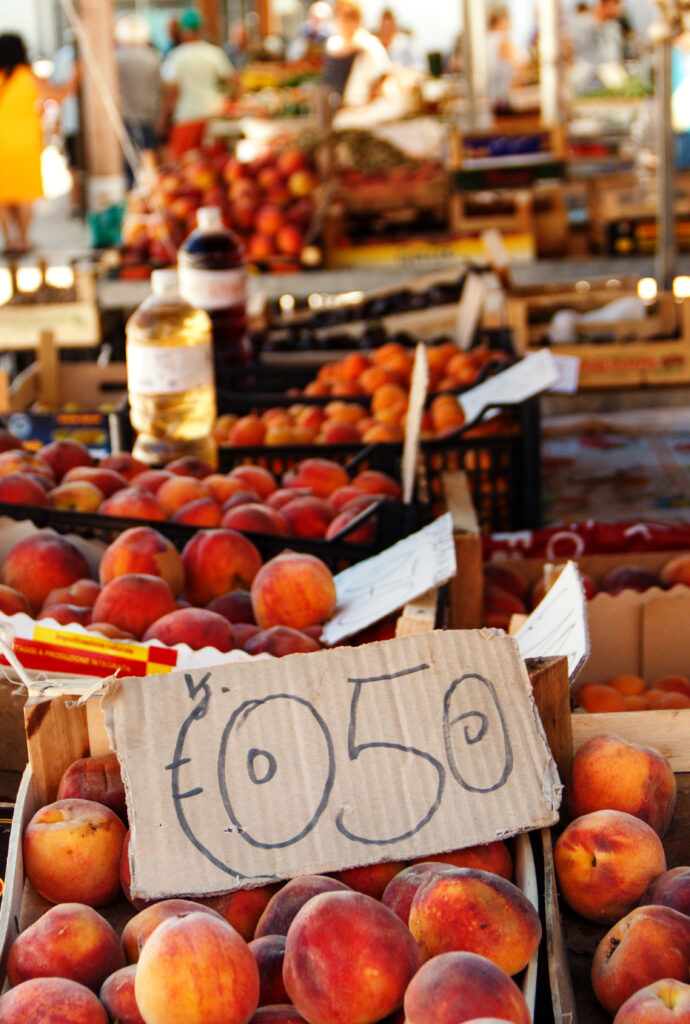 Analiza tržišnih cena hrane u Srbiji: Trendovi i uticaj na domaćinstva 3 Analiza tržišnih cena hrane