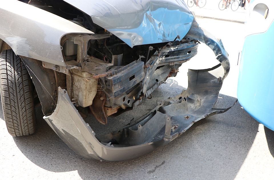 Bezbednost na putevima tokom otapanja snega: Sveobuhvatni vodič za vozače 2 Bezbednost na putevima