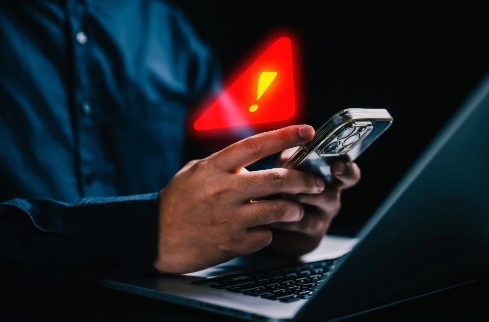 SMS prevare u saobraćaju: Kako prepoznati i zaštititi se od lažnih poruka o kaznama 3 SMS prevare u saobraćaju