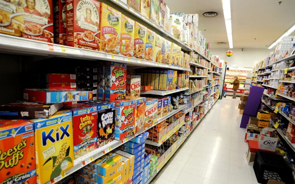 Večita trka rasta plata i cena hrane: Može li kućni budžet da izađe kao pobednik? 2 Večita trka rasta plata i cena hrane