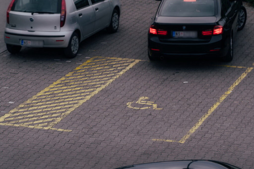 Osobe sa invaliditetom u saobraćaju