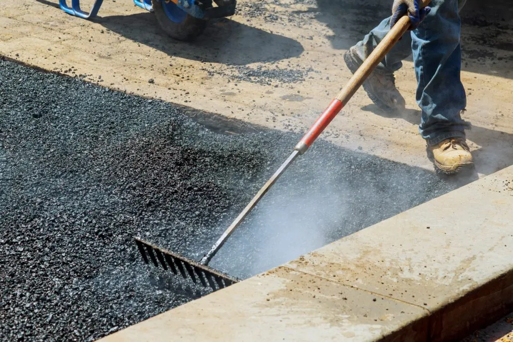 Asfaltiranje puteva u Užicu: Kompletan vodič kroz infrastrukturne projekte i urbani razvoj 4 Asfaltiranje puteva u Užicu