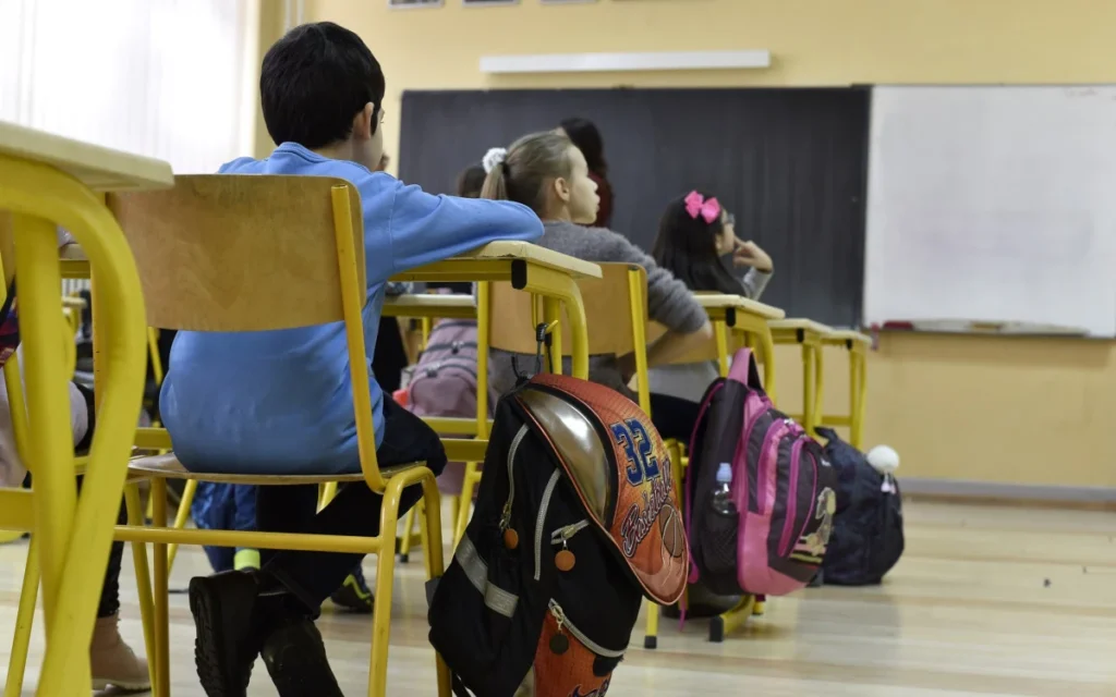 Ministarstvo prosvete formira tim za praćenje vremenskih prilika