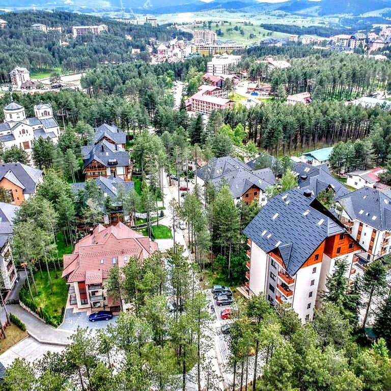 Zlatiborska turistička magija: Kako je najposećenija srpska planina obeležila početak 2026. godine 2 Zlatiborska turistička magija