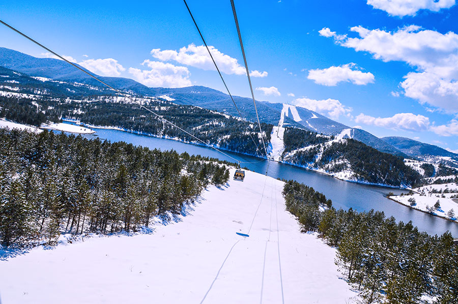 Gold Gondola Zlatibor: Rekordna poseta tokom praznika i vikendi zabave na visini 2 Gold Gondola Zlatibor