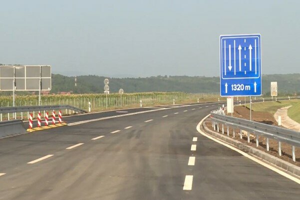 Bez TAG uređaja nema prolaza za kamione: Šta znači nova naplata na beogradskoj obilaznici od 1. aprila? 2 Bez TAG uređaja nema prolaza za kamione