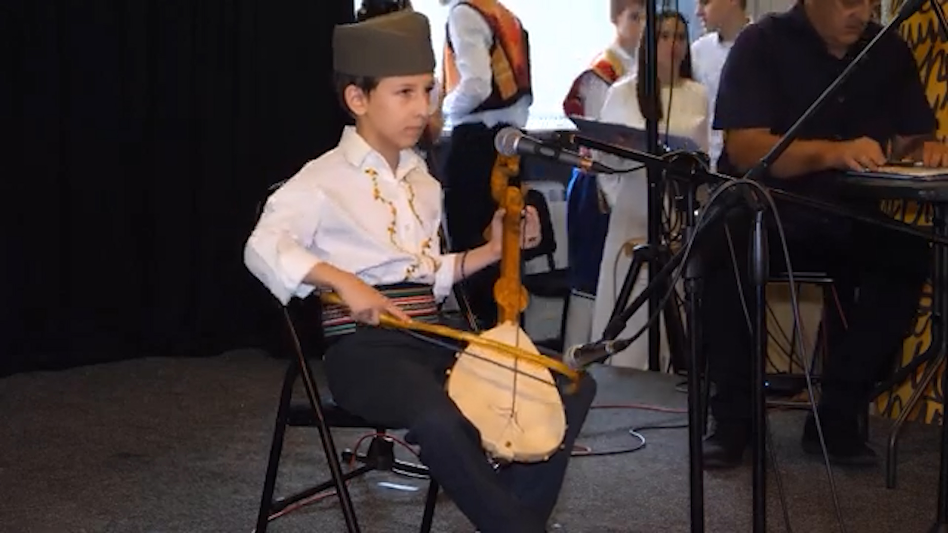 Gusle u srcu Evrope: Kako se u Pragu čuva srpska tradicija i jezik 2 Gusle u srcu Evrope